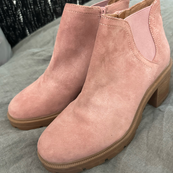 Lucky Samha Ankle Boots - Picture 5 of 5